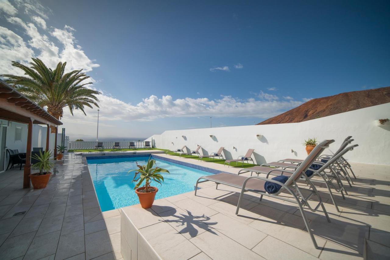 Stunning Sea View Villa With 6 Bedrooms & Heated Pool - Villa Renaissance Playa Blanca  Esterno foto