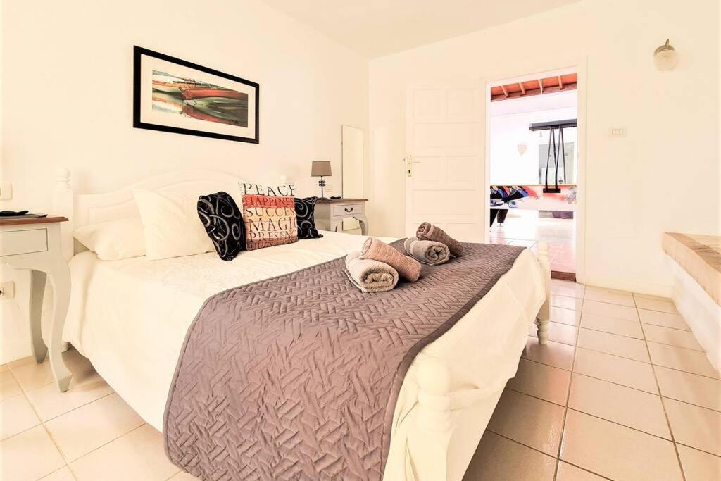 Stunning Sea View Villa With 6 Bedrooms & Heated Pool - Villa Renaissance Playa Blanca  Camera foto