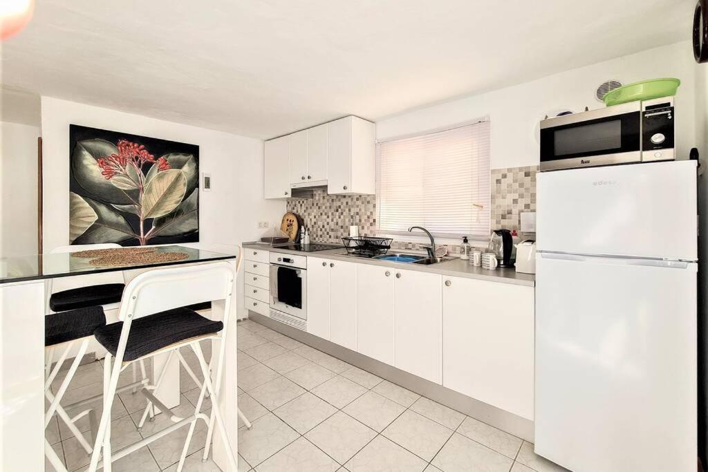 Stunning Sea View Villa With 6 Bedrooms & Heated Pool - Villa Renaissance Playa Blanca  Camera foto